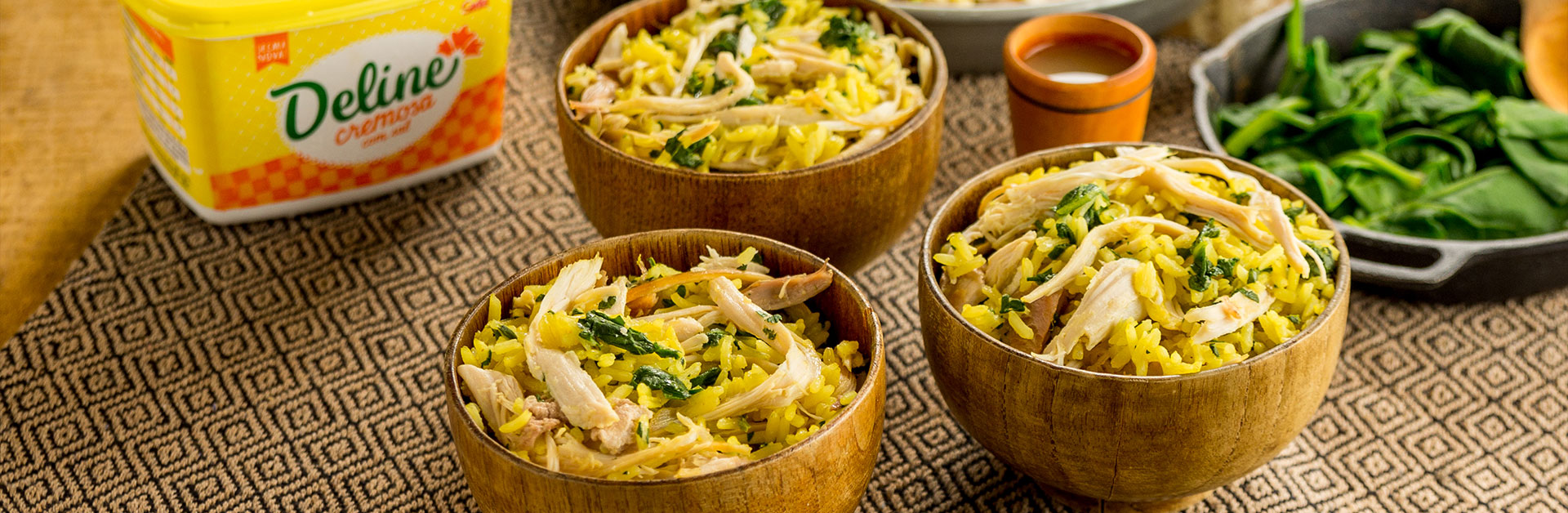 Receita: Arroz de Peru Desfiado com Tucupi e Jambu