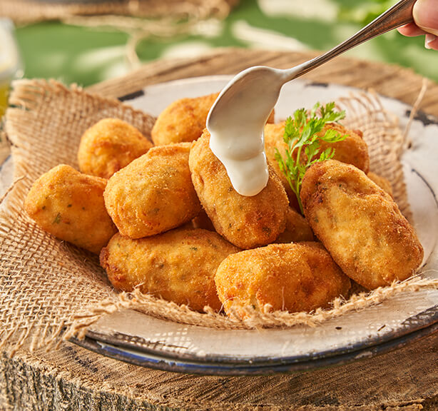 Receita: Bolinho de Pirarucu com Molho de Limão