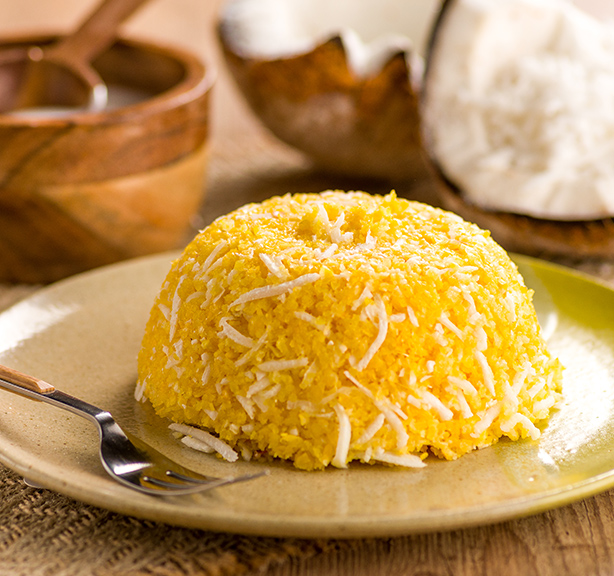 Receita: Cuscuz com Coco Fresco e Leite de Coco
