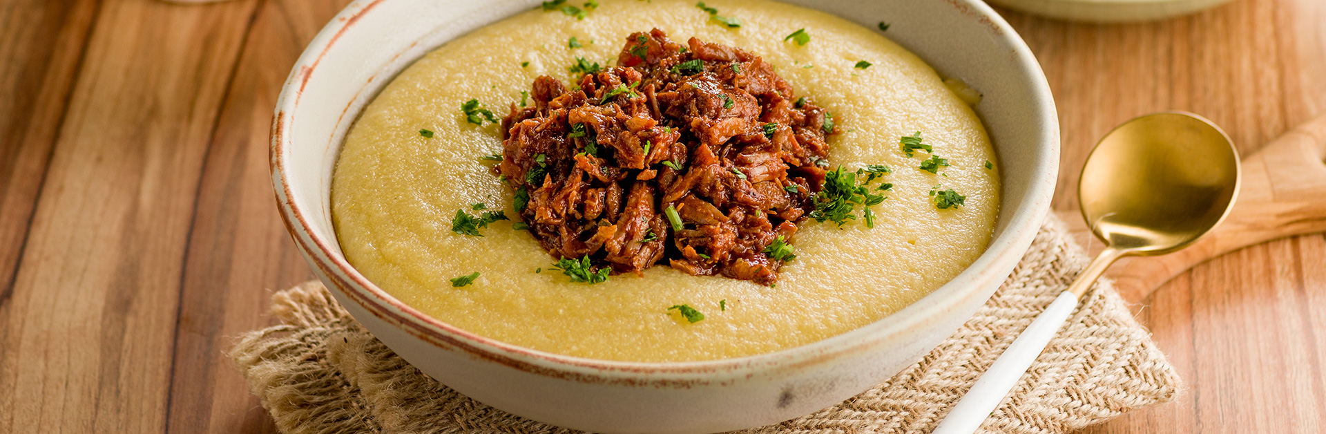 Receita: Polenta Cremosa com Carne Cozida